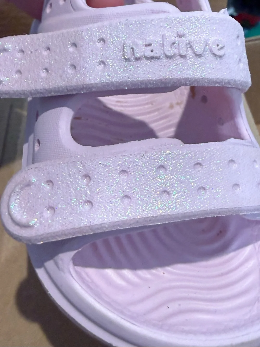 Native toddler Girls Light Pink Glitter Double-Strap Sandal